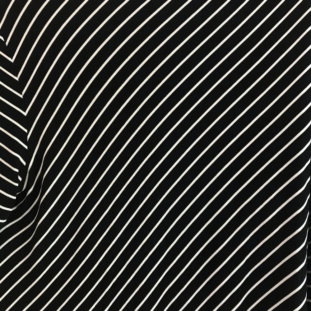 CHICO'S Travelers B&W Striped Asymmetric Tunic - Picture 10 of 11